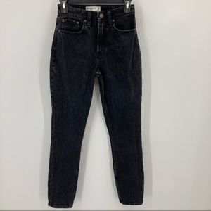 A&F High Rise The Mom Curve Love Jeans 00/24